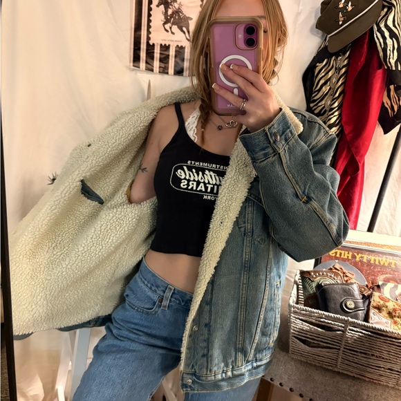 SOLD - Picture 4 of 7